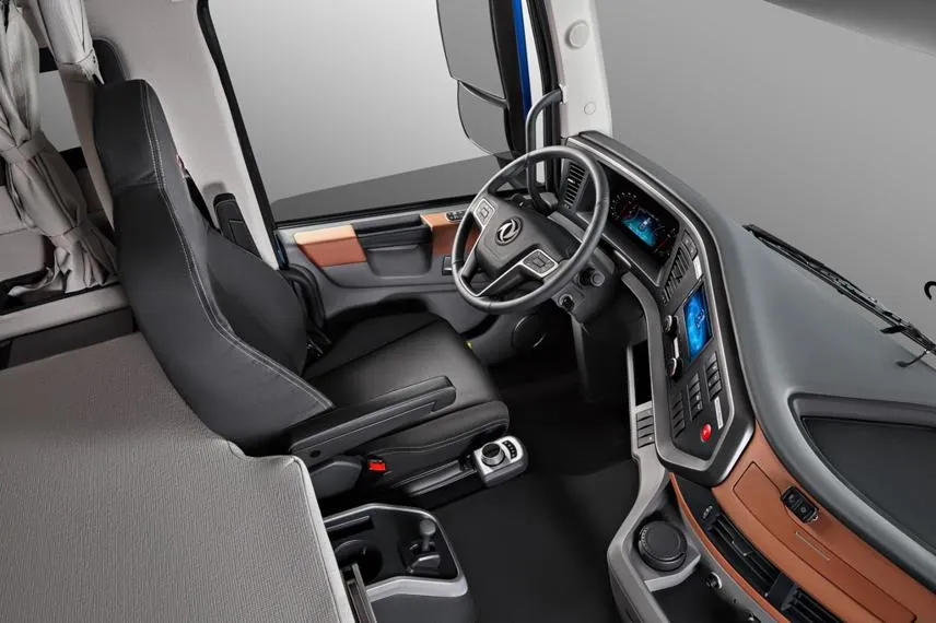 Седельный тягач DongFeng GX 4x2